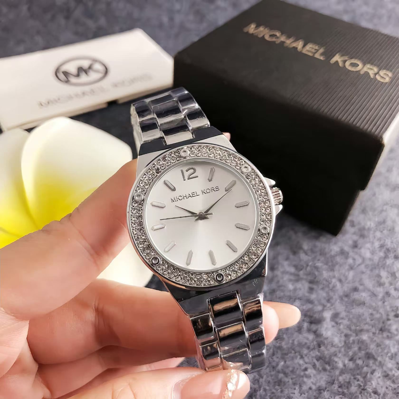 Michael Kors Fashion Luxury Wo - Luxury Watch Photo ulasan dan harga