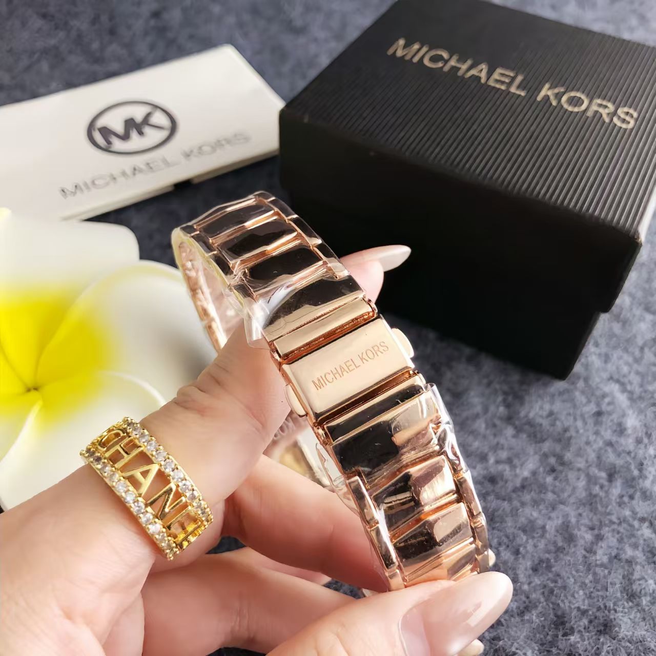 Michael Kors New Fashionable a - Luxury Watch Photo ulasan dan harga