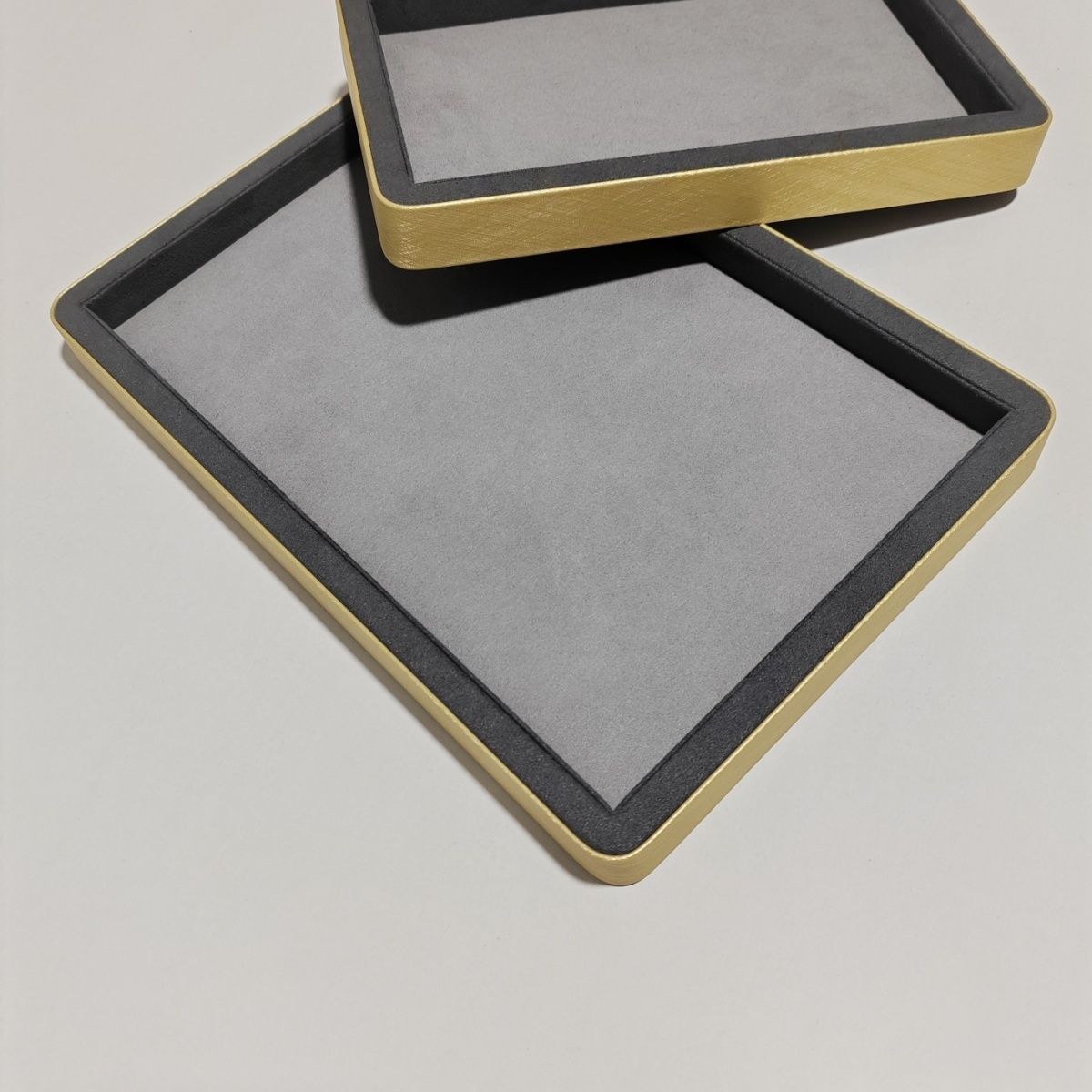 Gray Suede Leather Jewelry Dis - Luxury Watch Photo ulasan dan harga