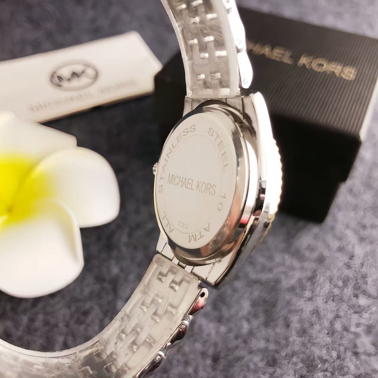 Michael Kors Luxury Rose Gold  - Luxury Watch Photo ulasan dan harga